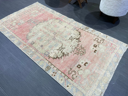 Antique Rug, Vintage 2.8 x 5 Rug, Turkish Wool Rug, Oushak Rug, Hand Knotted Rug, Persian Rug, Handmade Rug