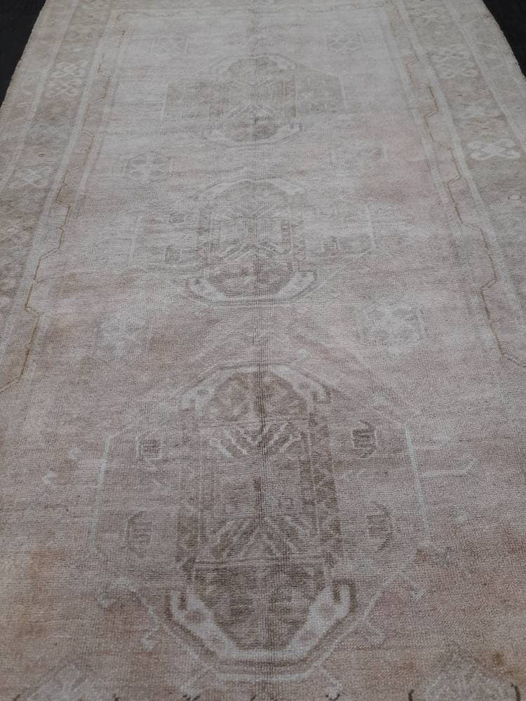 Muted Vintage Oriental RUG Persian Rug Muted Vintage Rug Vintage 5.8 x 10.5 Rug Neutral Oushak Rug Hand Made Rugs Vintage 6x10 Turkish Rug