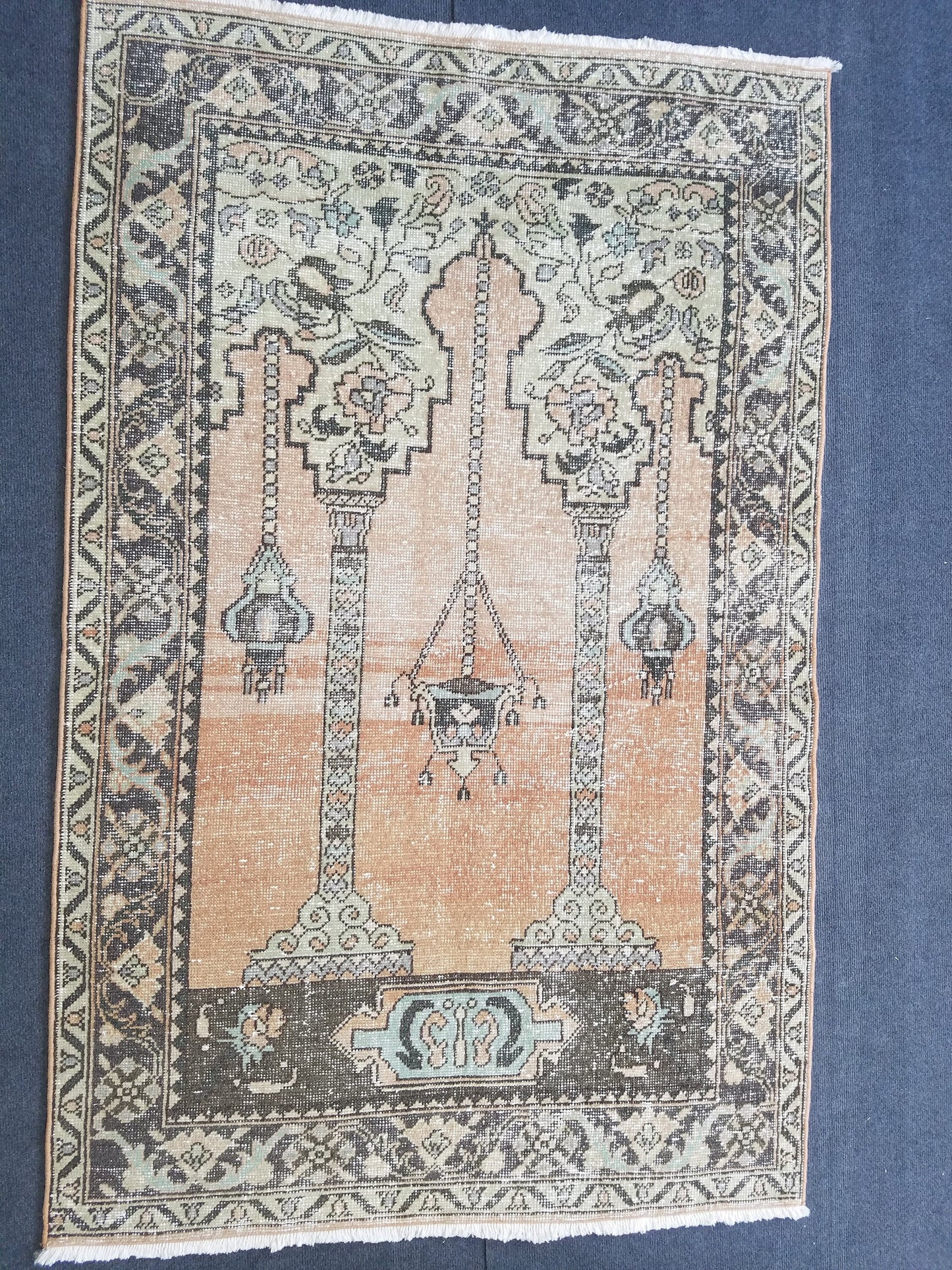 Turkish rug 5'7x 3'7 wool rug,vintage rug