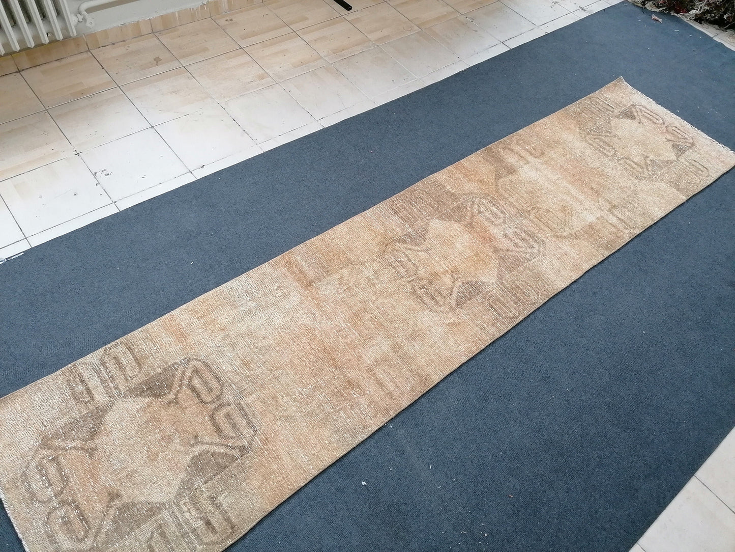 11'x2'5 turkish runner rug, vintage runner rug, vintage oushak runner rug, hallway runner, kitchen runner rug, anatolian wool runner