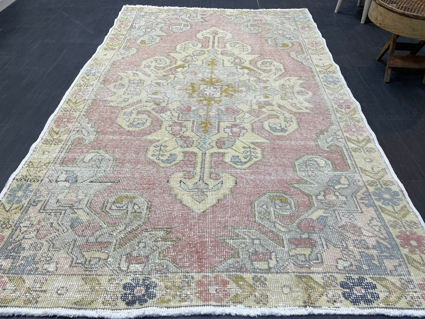 Vintage Rug, Persian Rug, Muted Handmade 4.7 x 7.4 Rug, Natural Wool Oushak Rug Hand Knotted, Vintage Turkish Rug