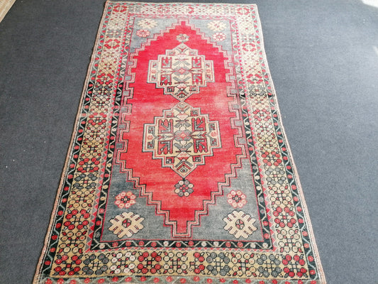 Vintage turkish rug,  oushak vintage rug ,kitchen rug, vintage anatolian rug 6'3x3'7 feet