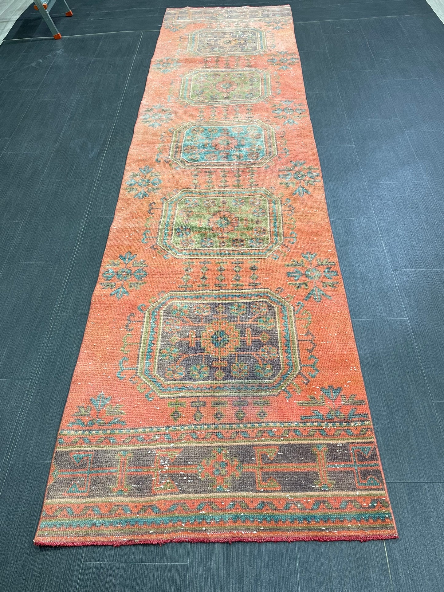 Vintage Runner Rug 2.8 x 11 Turkish Runner Rug Varigated Red Vintage Runner Rug Hallway Runner Rug Kitchen Runner Rug Wool Runner