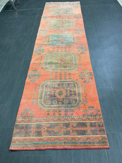 Vintage Runner Rug 2.8 x 11 Turkish Runner Rug Varigated Red Vintage Runner Rug Hallway Runner Rug Kitchen Runner Rug Wool Runner