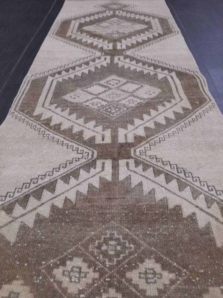 NEUTRAL Turkish RUNNER Rug Neutral 2.7 x 9.6 RUNNER Vintage Muted Short Runner Oriental Runner Rug, Turkish Runner Neutral Persian Runner