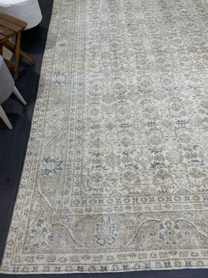 Muted Vintage RUG 6.5 x 10.3 TURKISH Rug Distressed Vintage Turkish Rug Muted Oushak Rug Large Persian Rugs Vintage Oriental Rug 7x10