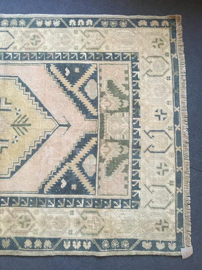 4.1 x 6.5 feet wool anatolian rug, turkish vintage living room rug, Handmade rug, oushak rug