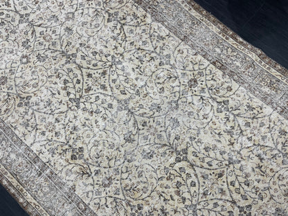 Vintage Rug TURKISH 5.5 x 9 Rug Handmade Rug Distressed Rug  Large Turkish Oushak Rug Oushak Rug, Wool Rug Hand Knotted Rug