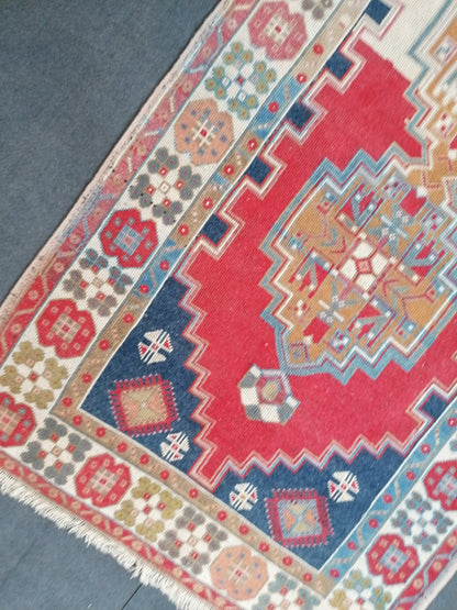 Blue vintage turkısh rug, anatolian wool rug, area oushak rug 4'3x7'10 feet