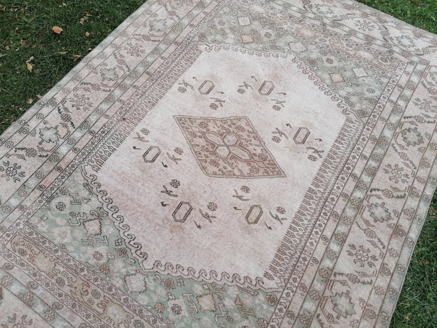 5'6x7'6 faded oushak wool rug large muted turkısh rug, neutral vıntage handmade rug, kıtchen rug