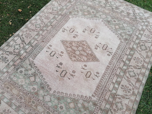 5'6x7'6 faded oushak wool rug large muted turkısh rug, neutral vıntage handmade rug, kıtchen rug