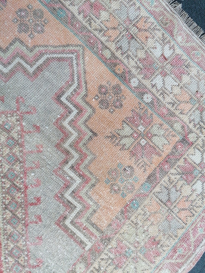 3'7x6'6 pastel vintage handmade wool rug, turkish rug, oushak vintage rug,kitchen rug,vintage anatolian bohemian rug
