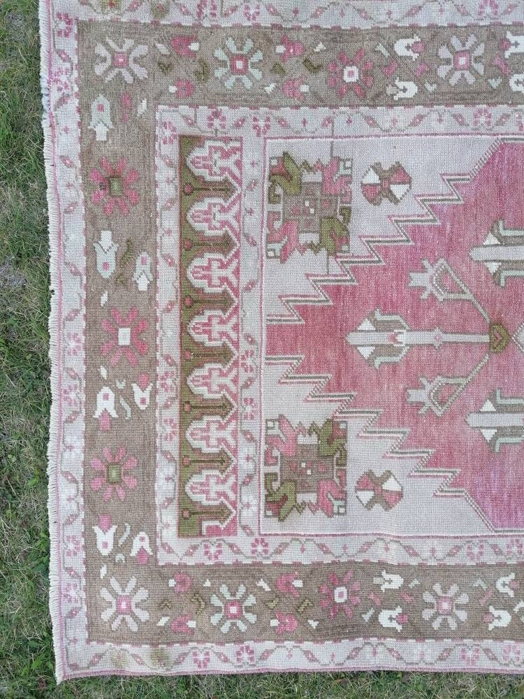 Vintage wool rug, turkısh hand made rug, oushak rug, living room rug 4x7'7