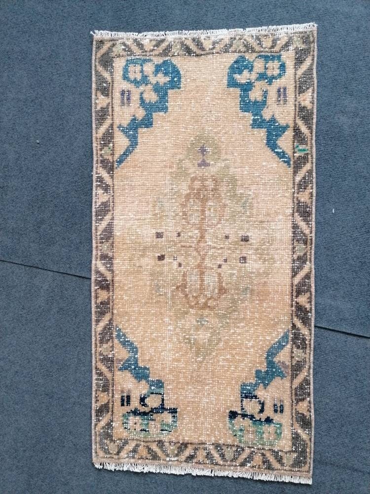 Vintage rug, vintage small turkish rug, hand made wool rug 1'7x3 feet