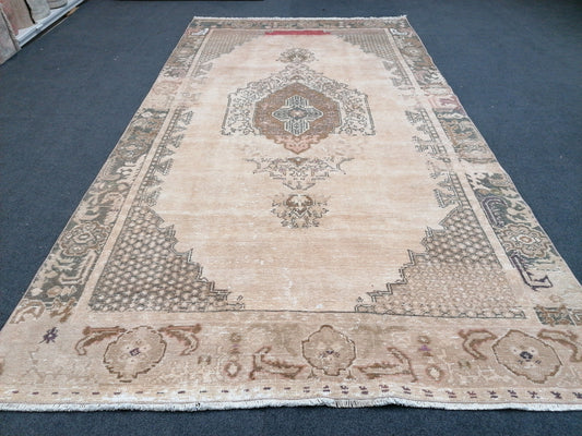 Vintage rustic wool rug 4'3x8 handmade turkish rug, natural living room rug,