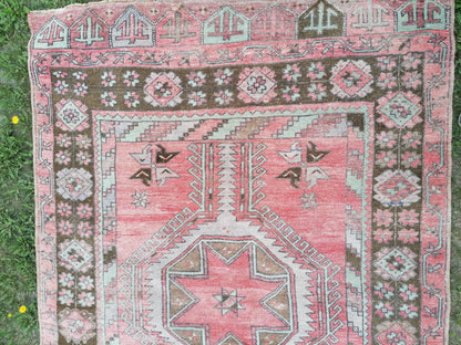 11'x4'9 anatolian runner rug, old oushak turkish runner rug, vintage turkish runner rug, vintage kitchen rug, vintage rug