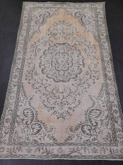 Vintage Turkish Rug 5.5 x 9 Vintage Rug Hand Made Oushak Rug Farmhouse Rug Wool Pile Rug Rustic Rug Wool Bohemian Rug Vintage Turkish Rugs,