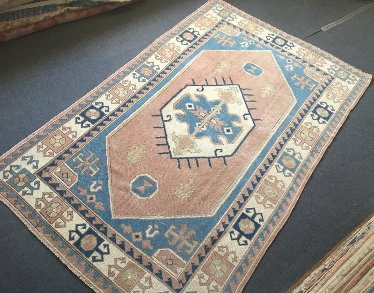 5x8 feet pink muted turkish wool large carpet, handmade vintage wide carpet, oushak bedroom rug, kitchen floor blue rug, laundry etnique rug
