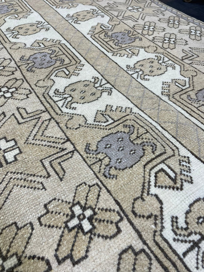 Vintage RUG, TURKISH 4 x 9.4 Rug, Wool Hand Knotted Rug, Persian Rug Wool Handmade Rug, Oushak Rugs Muted traditional rug