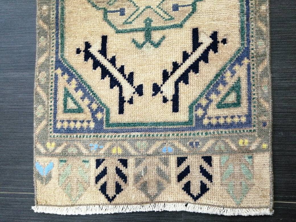 Vintage Turkish Rug Mini Rug Small Area Rug Pink Turkish Rug Oushak Rug Pink Hand Made Rug Vintage Rug Small Oriental Rug Small Persian Rug