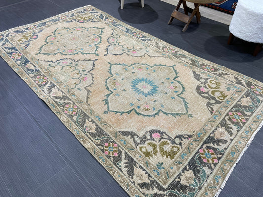 Vintage Rug, Hand Knotted 3.7 x 6.8 Rug, Turkish Runner Rug, Vintage Runner Rug, Hallway Rug, Wool Kitchen Rug, Handmade Rug,