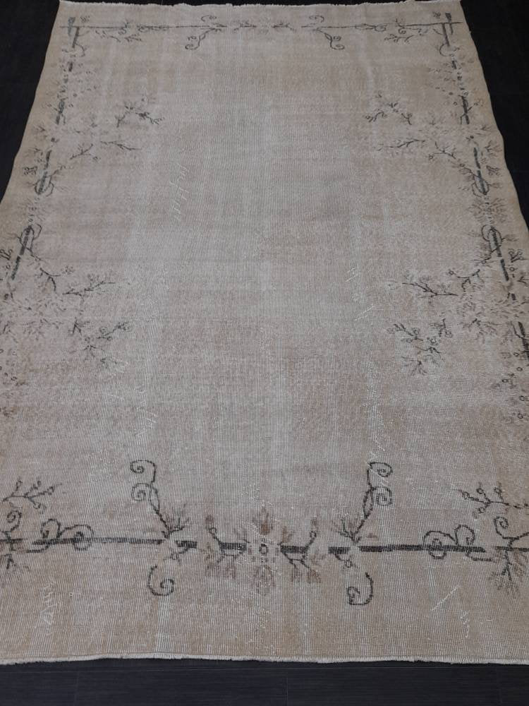 Neutral Oriental Rug TURKISH Rug 6.5 x 9.7 Distressed Vintage Antique Rug Vintage Wool Distressed Rug Neutral Hand Made Rug