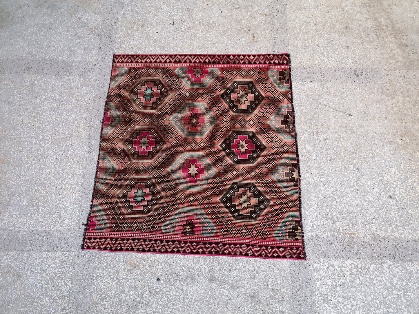 5'9x5'5 flatwoven with embroidery rug turkish hand made rugs vintage turkish rugs oushak rug vintage oushak rug, wool rug