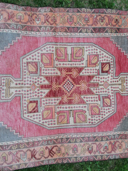 Vintage rug 4x7'5 oushak rug, kitchen rug, bohemian rug ,floor rug, handmade wool rug
