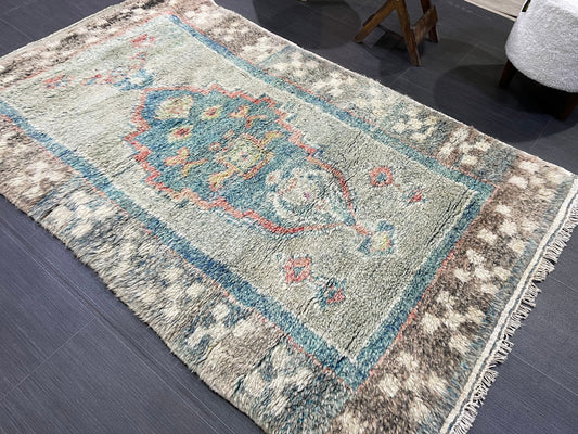 Antique Rug, Vintage Shaggy 3.7 x 5.9 Rug, High Wool Pile Rug,Plush Rug,Handmade Rug,Hand Knotted Rug,One Of A Kind Rug, Nomad Rug, Rear Rug