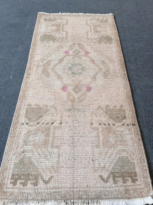 Small turkish rug, vintage rug, vintage oushak rug, unique hand made rug kitchen rug bohemian rug traditional turkish decor 3'x 1'6" feet