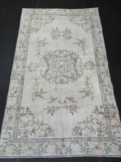 MUTED Rug, 5 x 8.6 Vintage Hand Made Rug, Oushak Rug, Faded Rustic Rug, ORIENTAL Rug, Turkish Rug, Farmhouse Rug, Vintage Persian rug