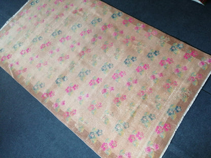 4.8 x 8 Floral OUSHAK RUG TURKISH Muted Rug Vintage Pink Floral Rug Vintage Runner Rug Wool Oushak Rug Hand Made Rugs Vintage Turkish Rug