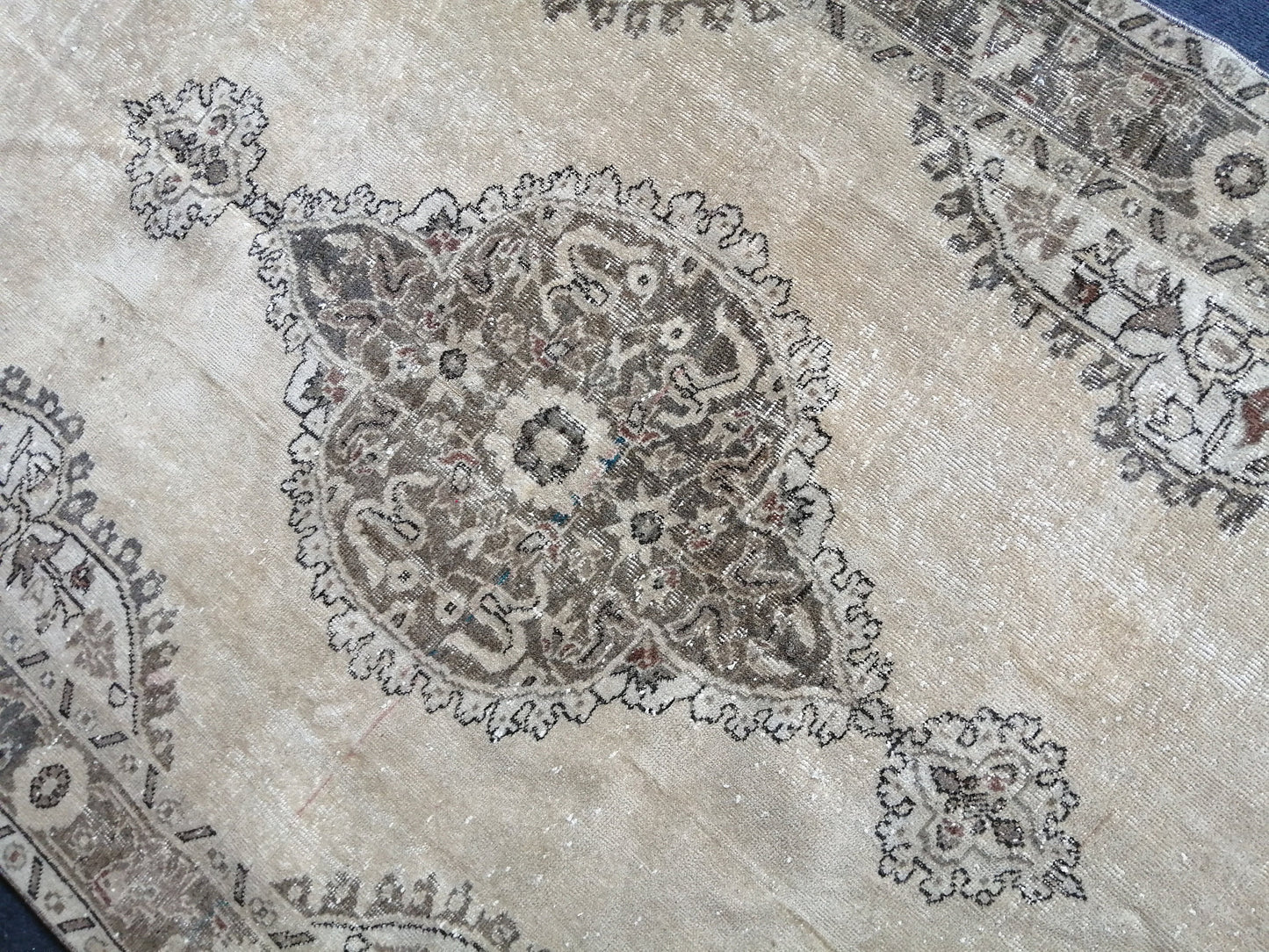 5.3 x 8 TURKISH Muted Rug Vintage  Rug Vintage Persian Rug Wool Oushak Rug Hand Made Rugs Vintage Turkish Rug