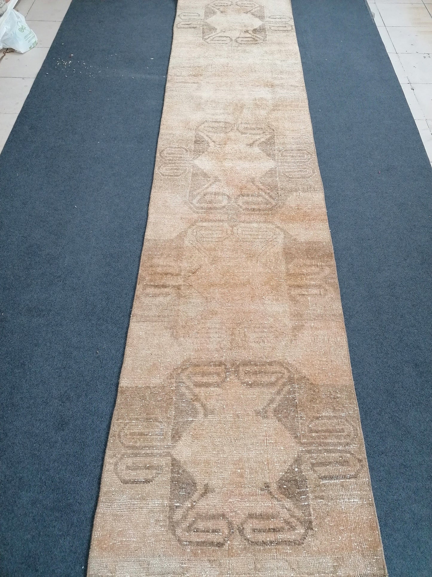 11'x2'5 turkish runner rug, vintage runner rug, vintage oushak runner rug, hallway runner, kitchen runner rug, anatolian wool runner