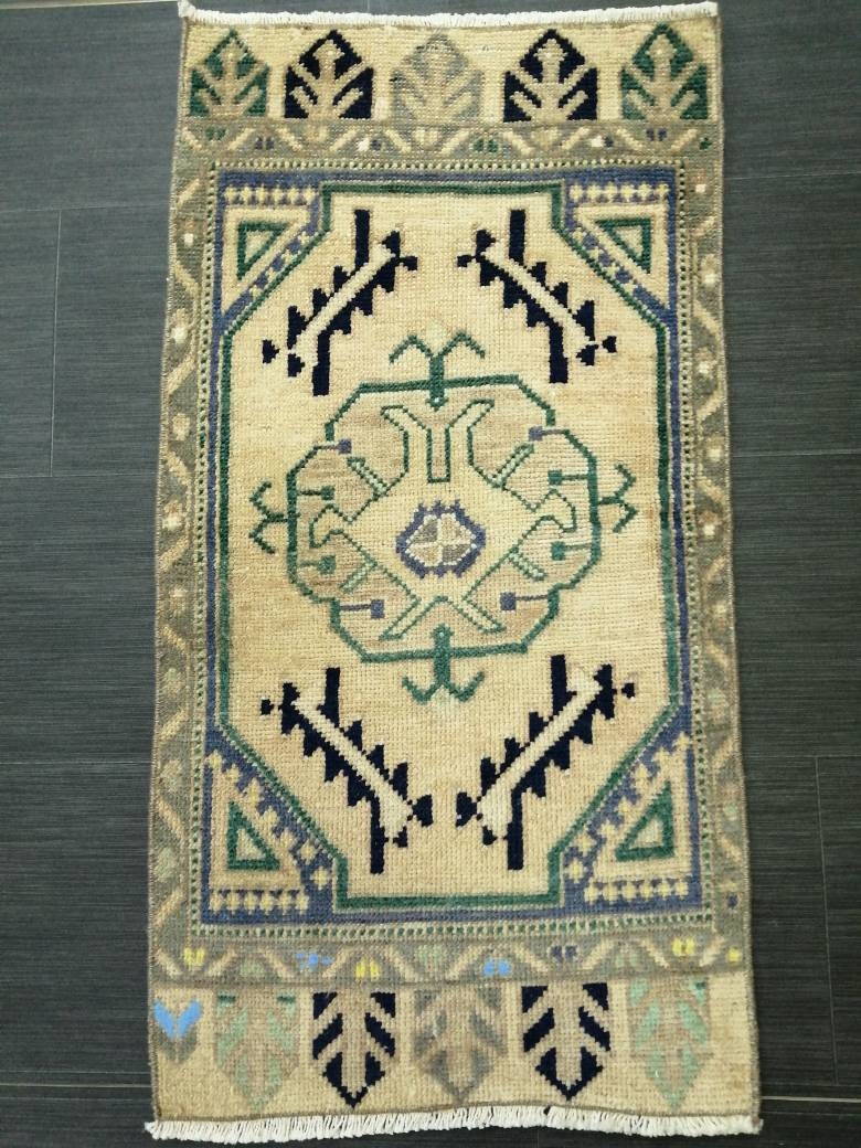 Vintage Turkish Rug Mini Rug Small Area Rug Pink Turkish Rug Oushak Rug Pink Hand Made Rug Vintage Rug Small Oriental Rug Small Persian Rug