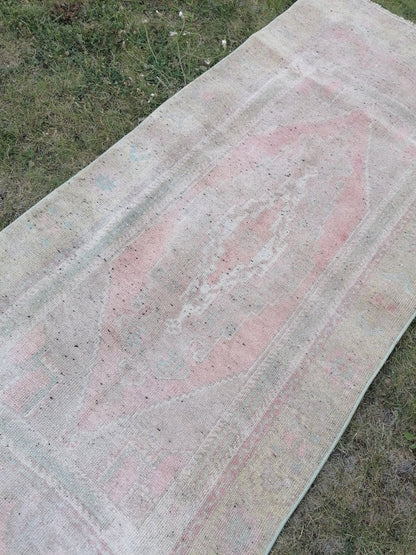 Runner rug, vintage anatolian runner, hallway runner rug, wool hand made rug 6'7x2'8 feet