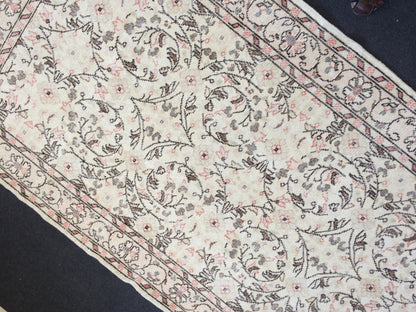 Vintage living room rug , wool pile Rug, TURKISH HAND MADE Rug, Earth Tones Rug,pastel oushak rug ,Traditional rug,Turkish Oushak Rug,