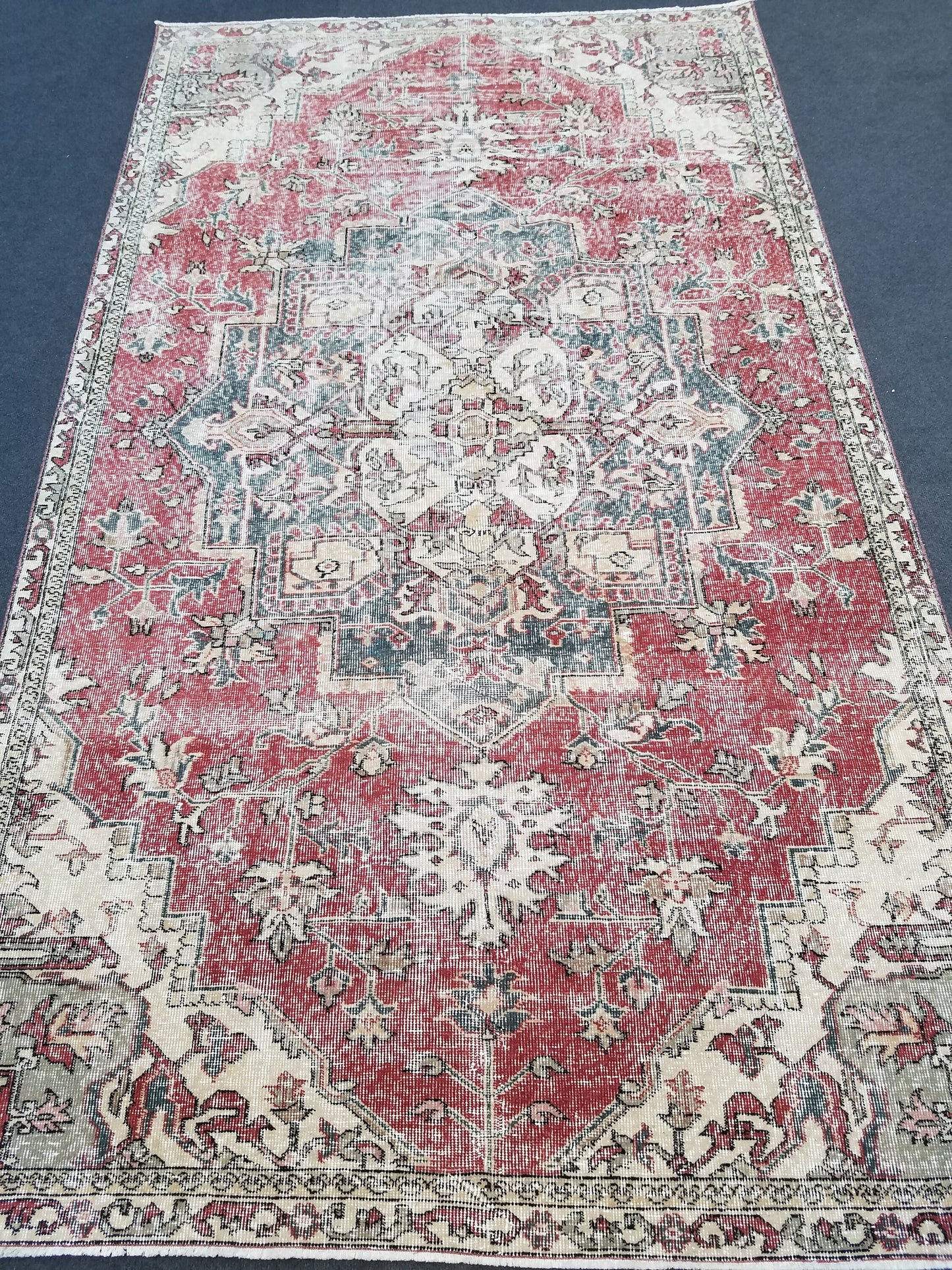 Oushak turkish rug,turkish oushak rug,oushak rug,vintage oushak rug,kitchen rug, vintage anatolian rug,unique hand made rug 8'8x5'