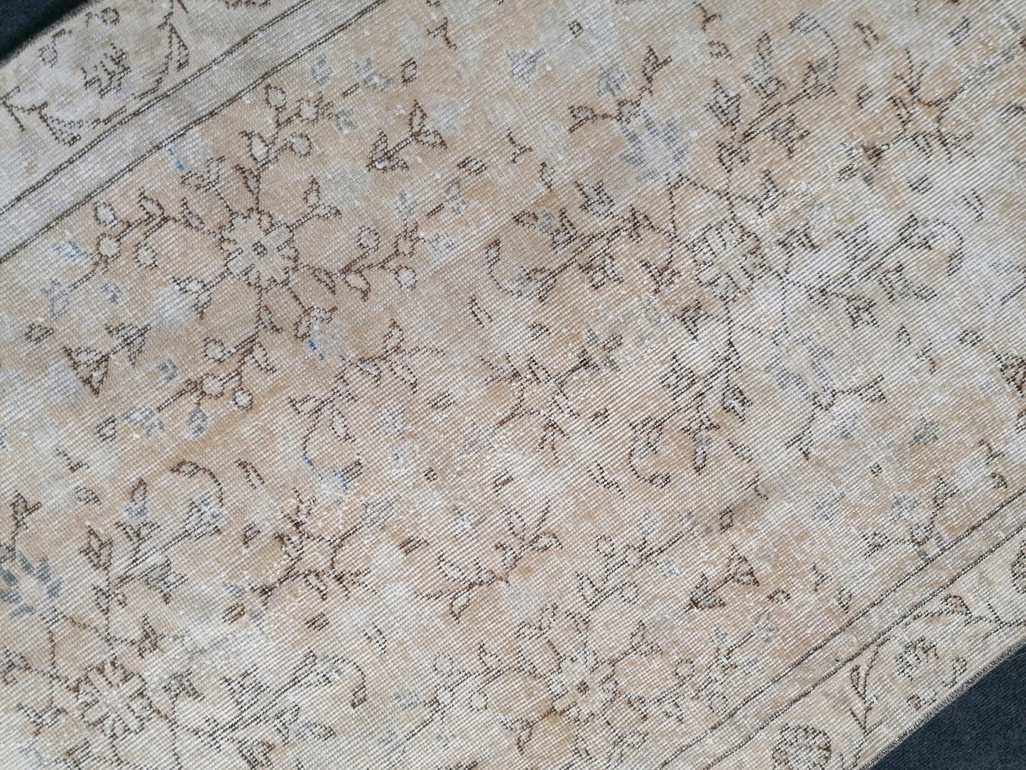 Muted distressed vintage rug 5'10x3'6 turkish rug, muted rug oushak rug floral rug oriental rug antique rug