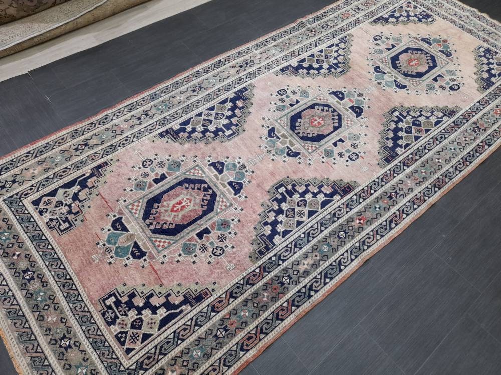 Vintage rug Medium Wool Pile 5 x 11.3 Turkish Rug, Oushak Rug, Quality Wool Rug Hand Knotted Rug , Oriental Rug Fine Knotted rug