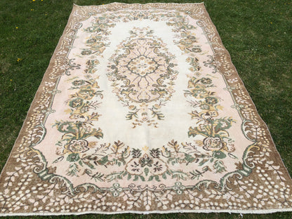 9 x 5.6 Turkish Rug Large Area Rugs Oushak Vintage Rug Oushak Rug Turkish Oushak Rug Soft Pink Rug 6x9 Muted Persian Rug