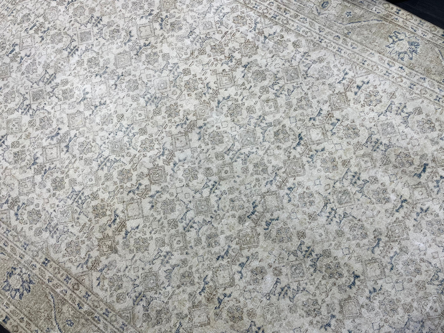 Muted Vintage RUG 6.5 x 10.3 TURKISH Rug Distressed Vintage Turkish Rug Muted Oushak Rug Large Persian Rugs Vintage Oriental Rug 7x10