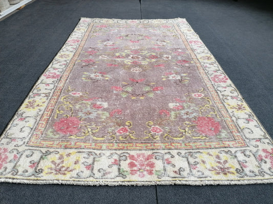 Turkish rug,vintage rug,vintage oushak rug, 6x3'8 vintage rug,breath taking rug,small decorative turkish rug