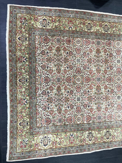 Persian RUG Hand Knotted 5.5 x 8.5 Rug Vintage Oushak Rug Vintage Quality Rug Wool Fine Knotted Rug Handmade Rug Vintage Turkish Rug