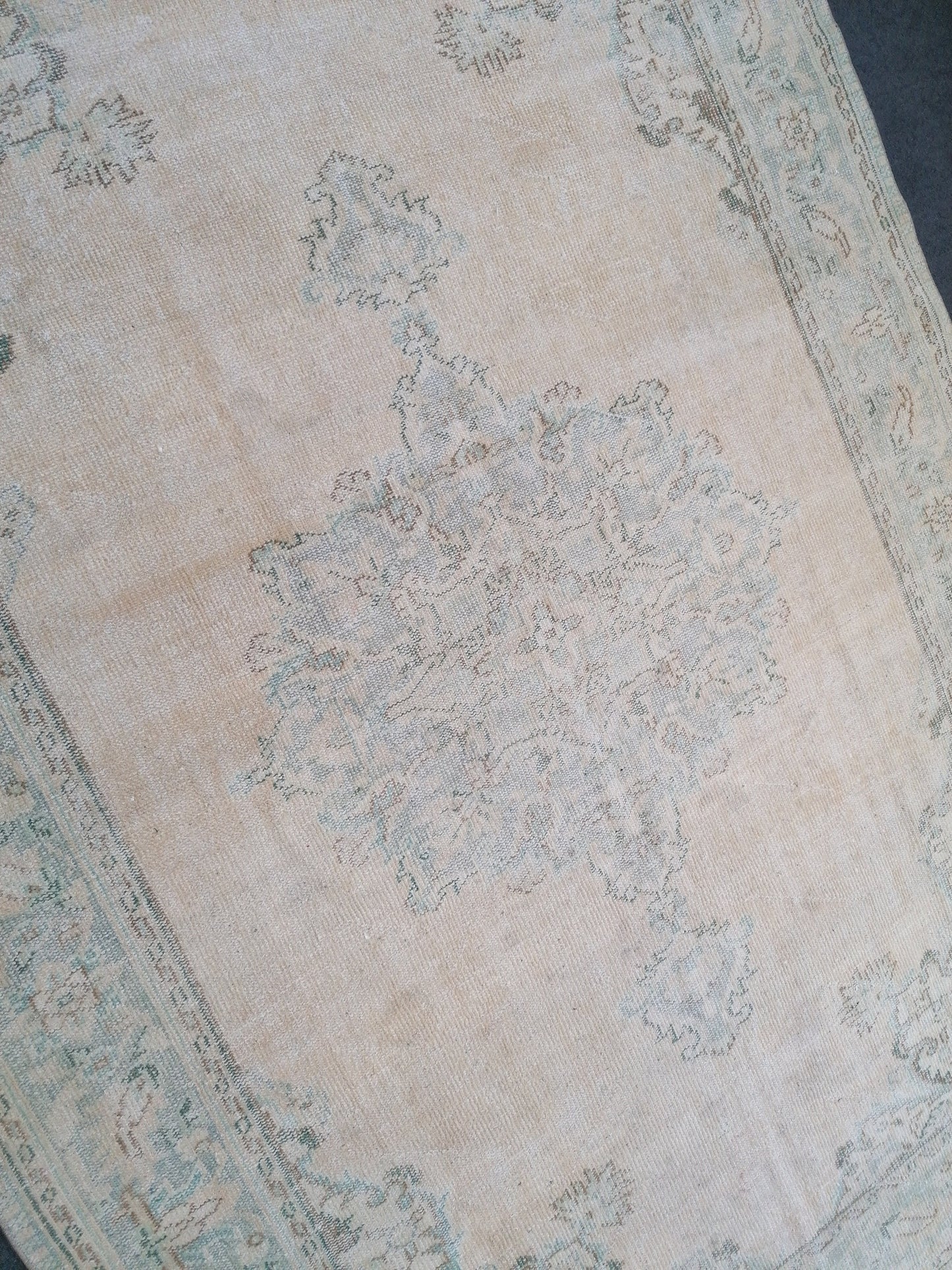 7 x 10 Distressed vintage rug  large handmade rug, antique rug, rustic rug, floral rug turkish rug, farmhouse rug, wool rug