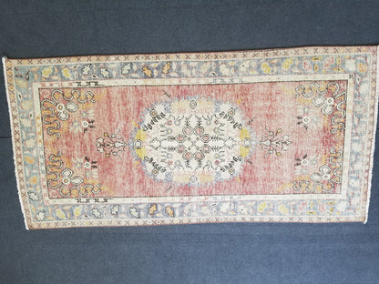 Vintage turkish rug 3'3x6'8 vintage wool rug, are oushak rug