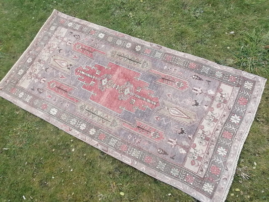 4x8 feet living room area rug, persian motif kitchen floor rug, medium size muted vintage rug, handmade wool lounge rug, hallway etnique rug