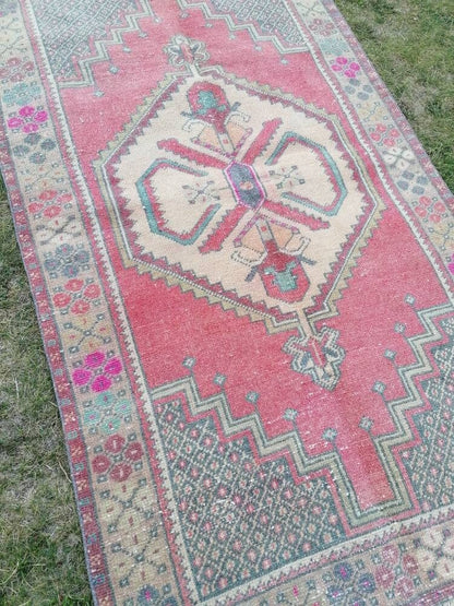 Turkish wool rug vintage handmade rug oushak rug kitchen rug bohemian rug 3'8x6'4 feet
