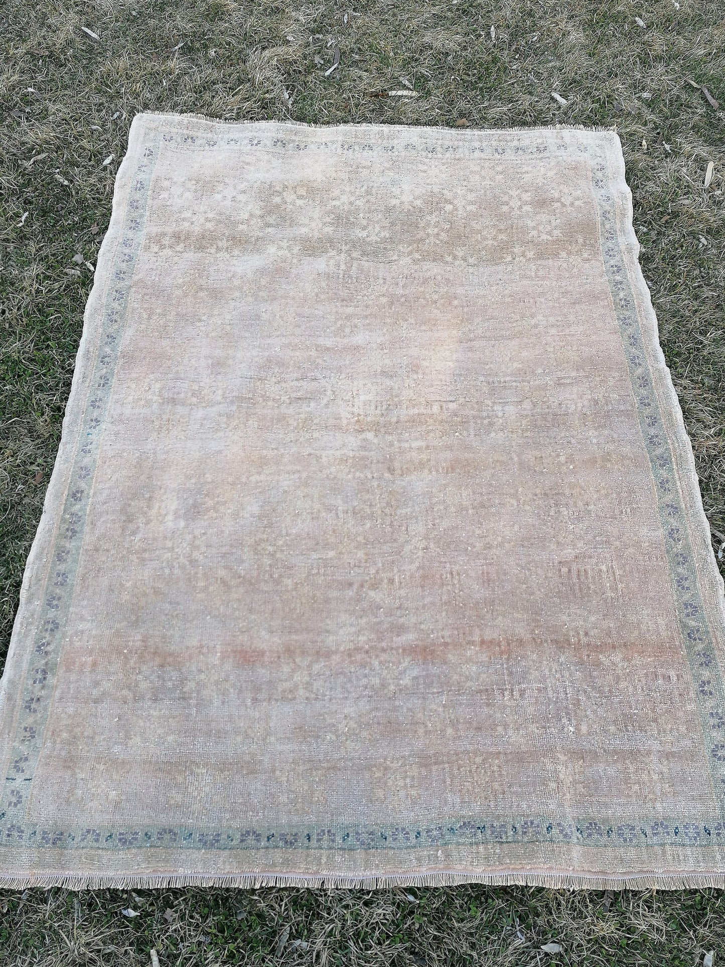 Turkısh neatural muted rug, vıntage wool rug 4'2x6'4 oushak hand made rug