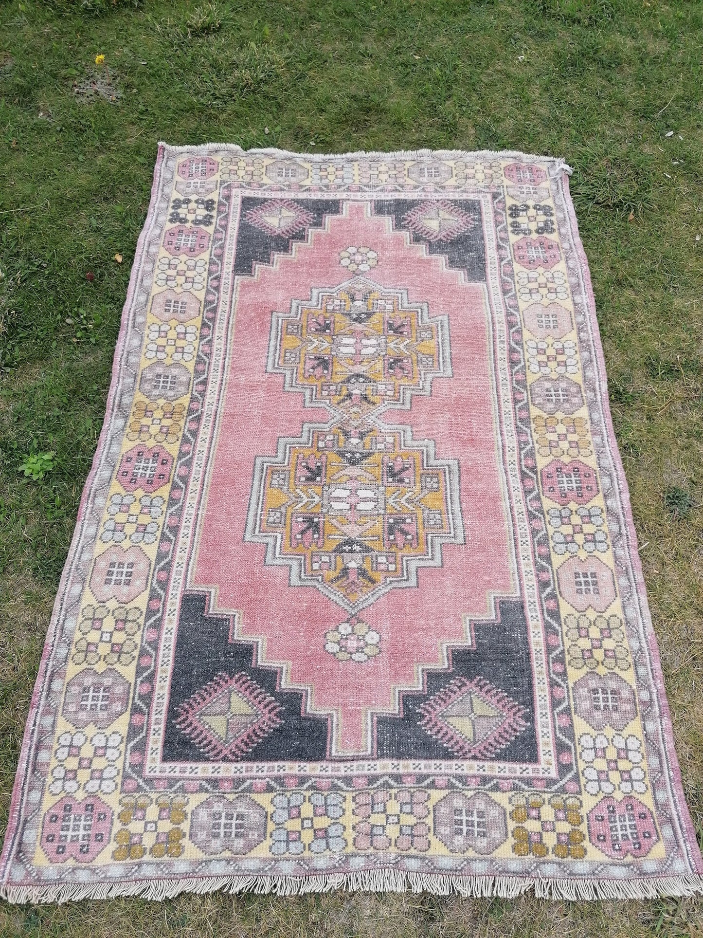 Turkish rug,vintage rug, oushak wool rug 3'10x6
